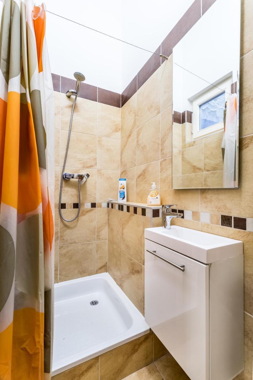 Berta - 4 Bedrooms, 3 Baths 부다페스트 외부 사진